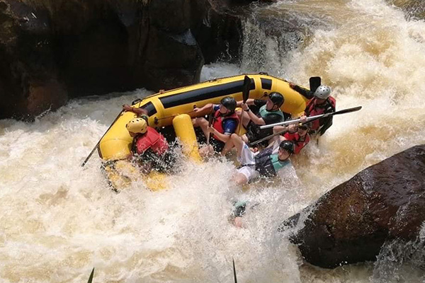 Whitewater rafting Kuala Kubu Bharu Selangor Malaysia